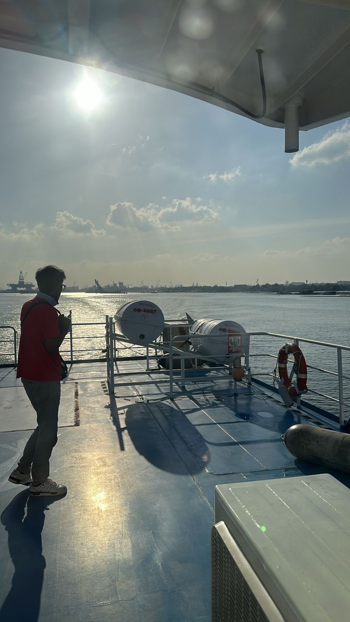 Dolphin Ferries - Exterior