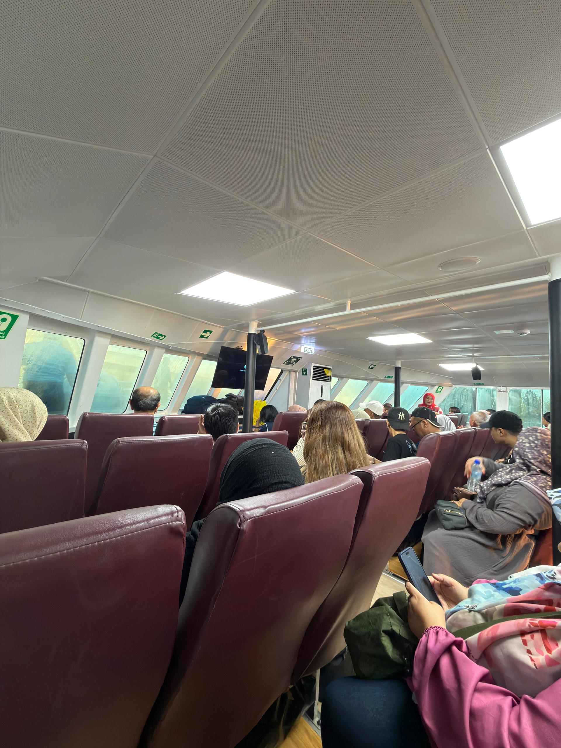 Pintas Fast Ferry - Interior