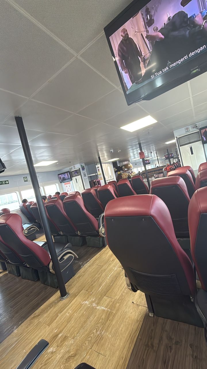 Pintas Fast Ferry - Interior