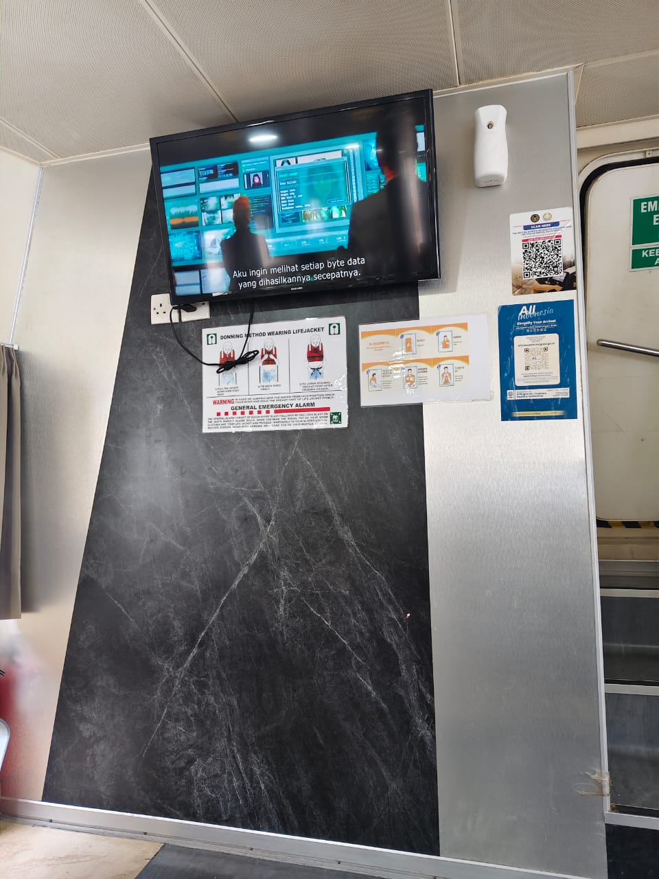 Dolphin Ferries - Amenities
