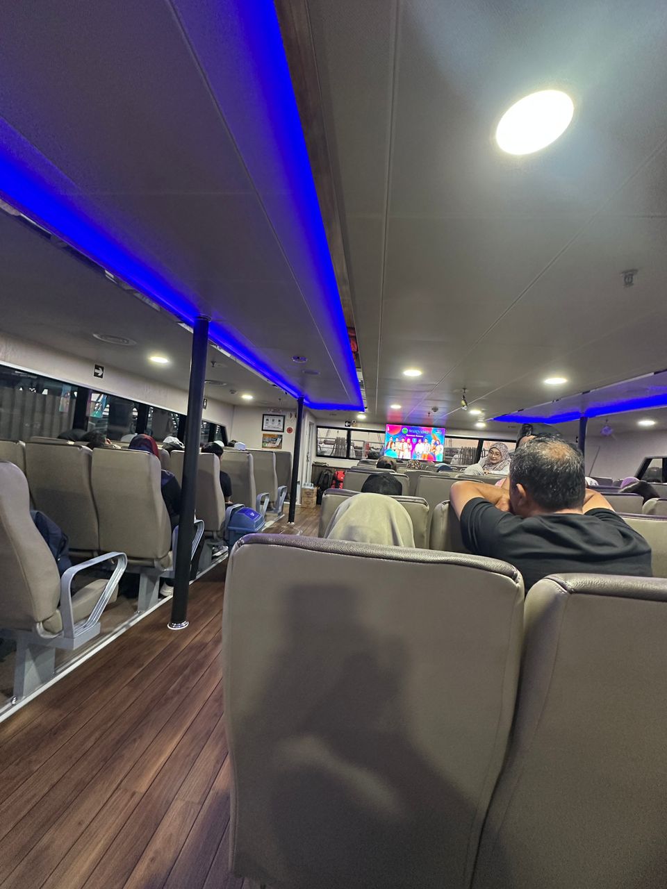 Batam Fast - Interior