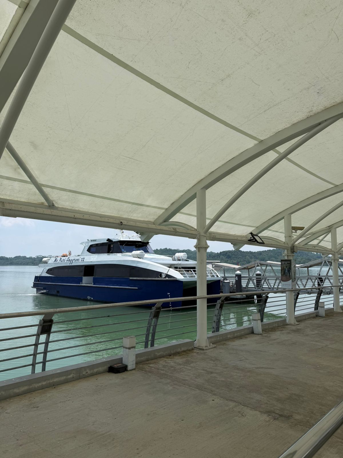 Putri Anggreni Ferry - Exterior