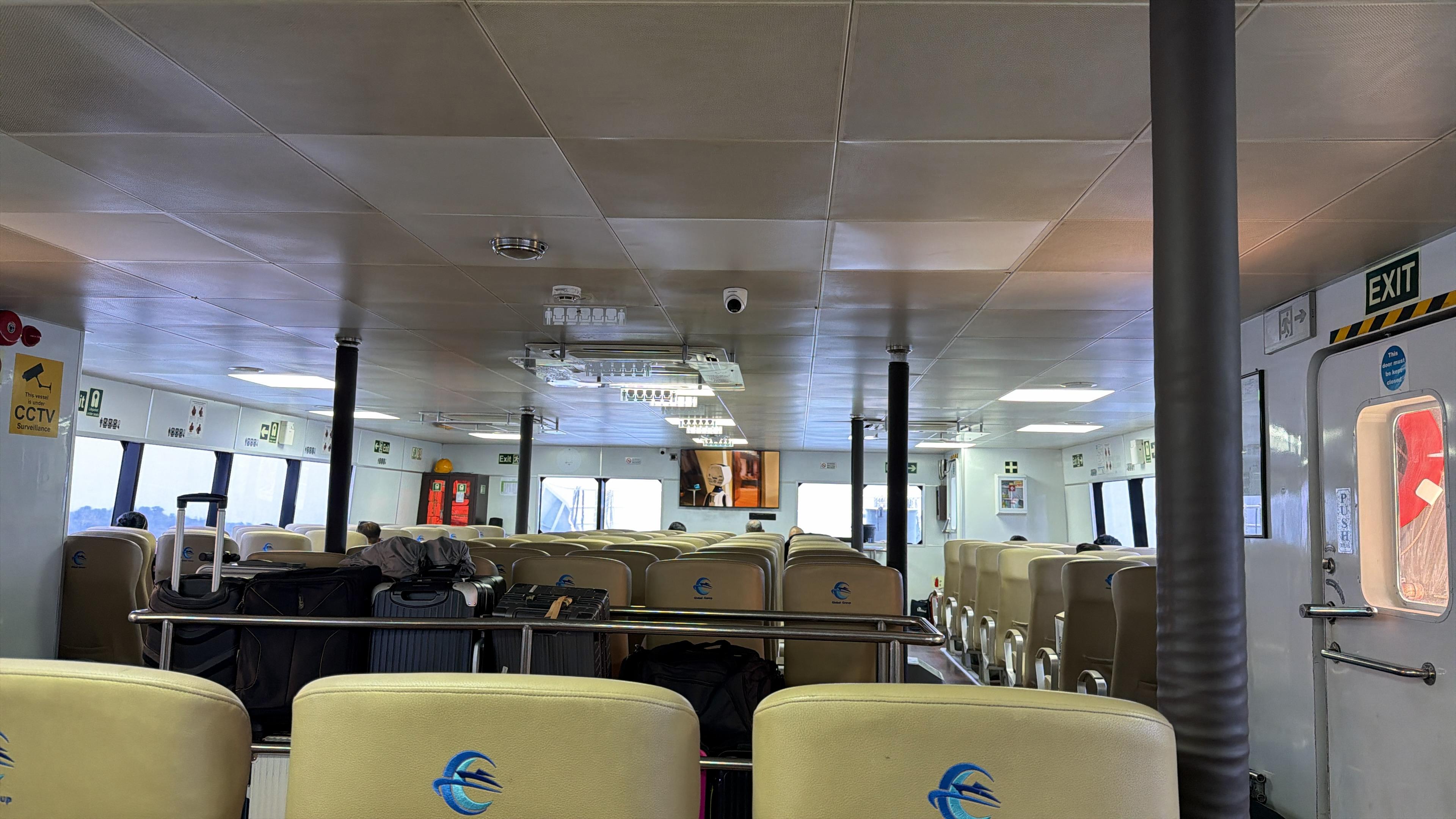 Putri Anggreni Ferry - Interior