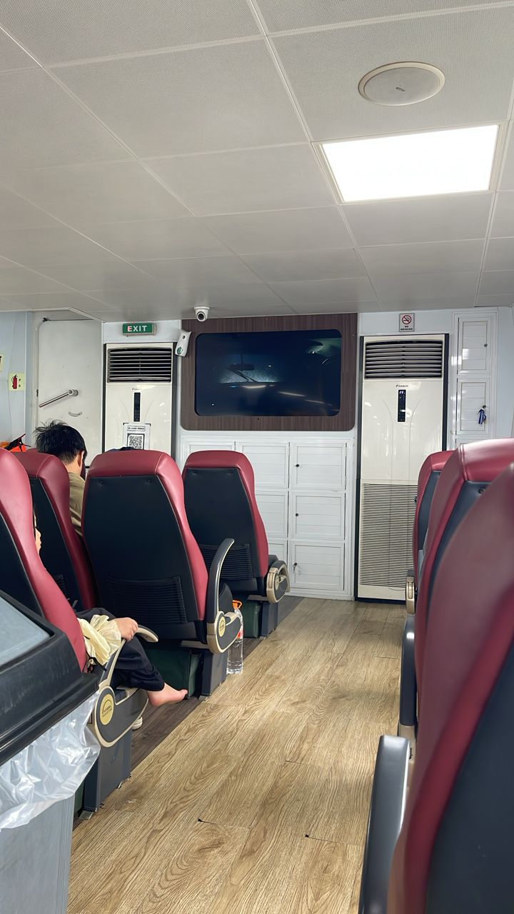 Pintas Fast Ferry - Interior