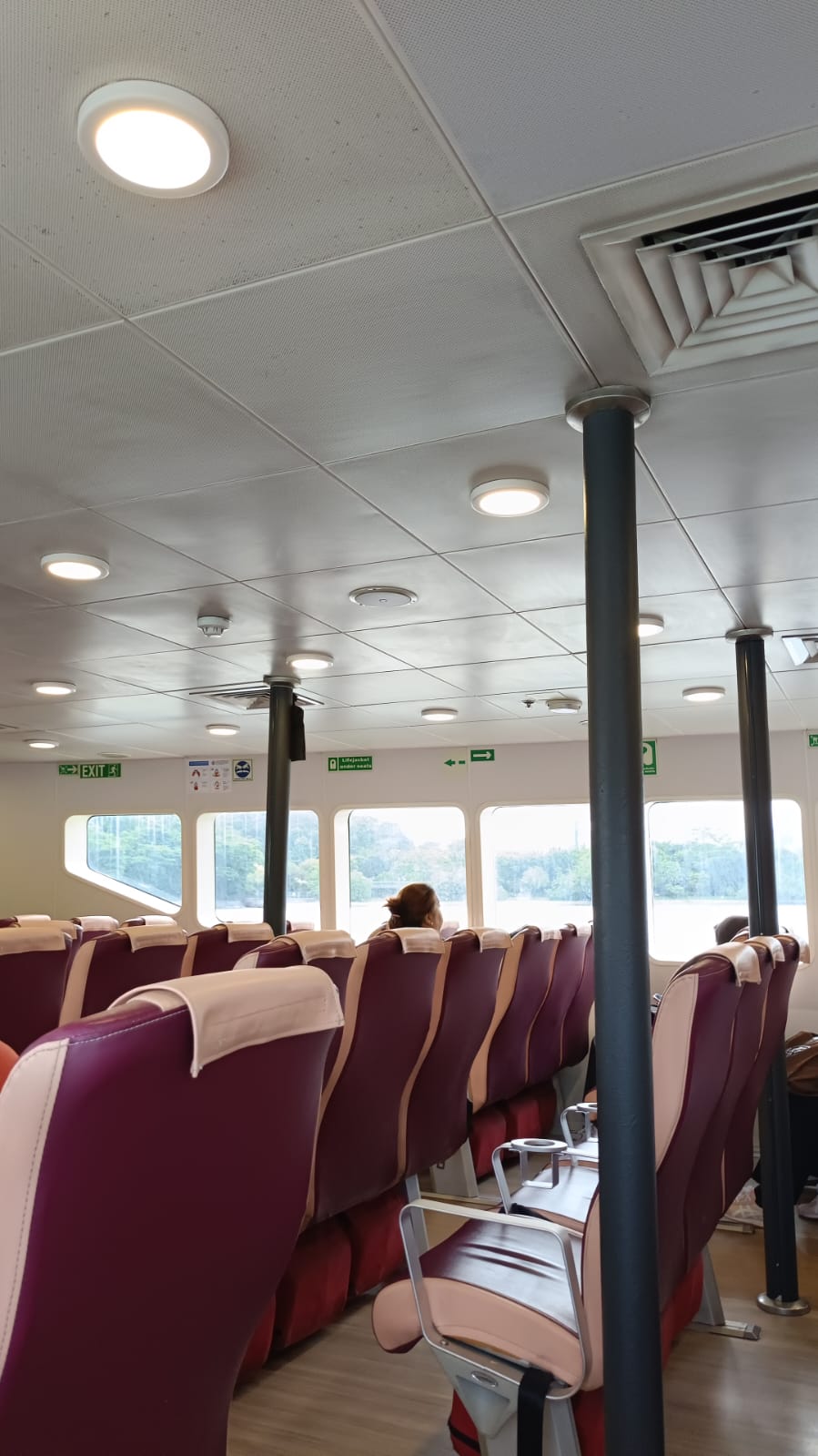 Sindo Ferry - Interior