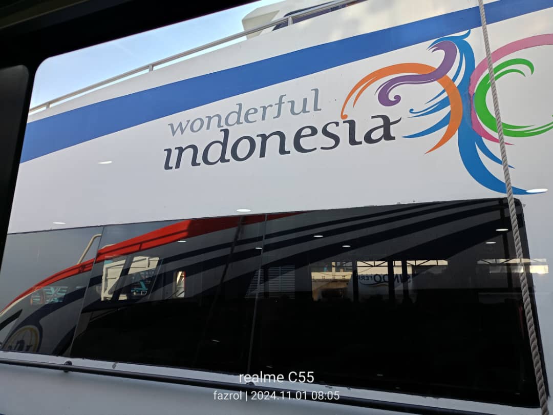 Pasir Gudang Passenger Ferry - Exterior