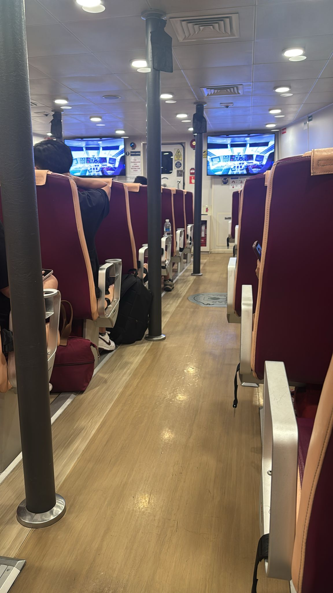 Sindo Ferry - Interior