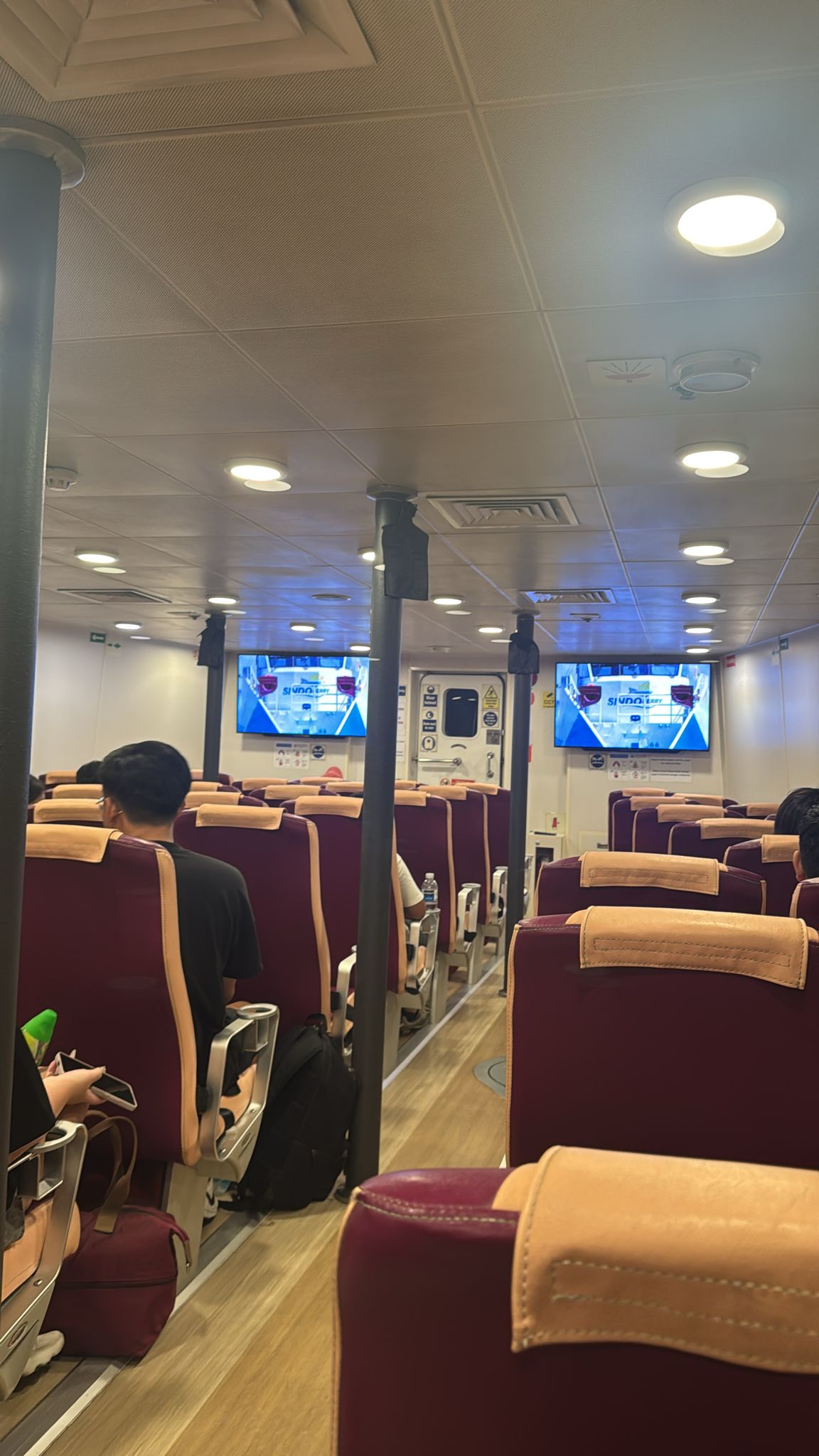 Sindo Ferry - Interior