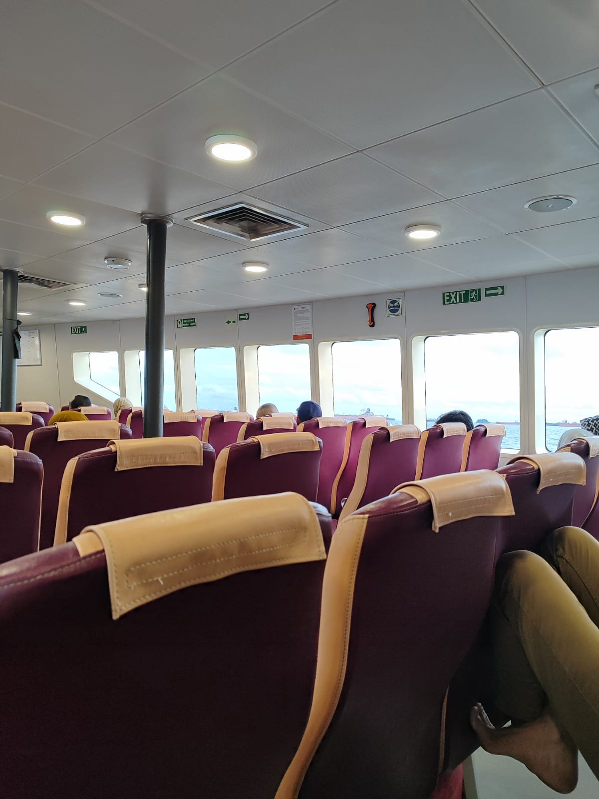 Sindo Ferry - Interior