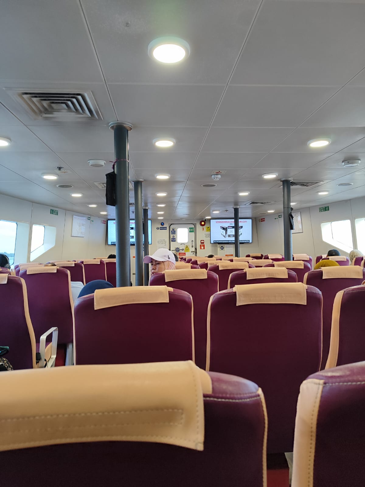 Sindo Ferry - Interior