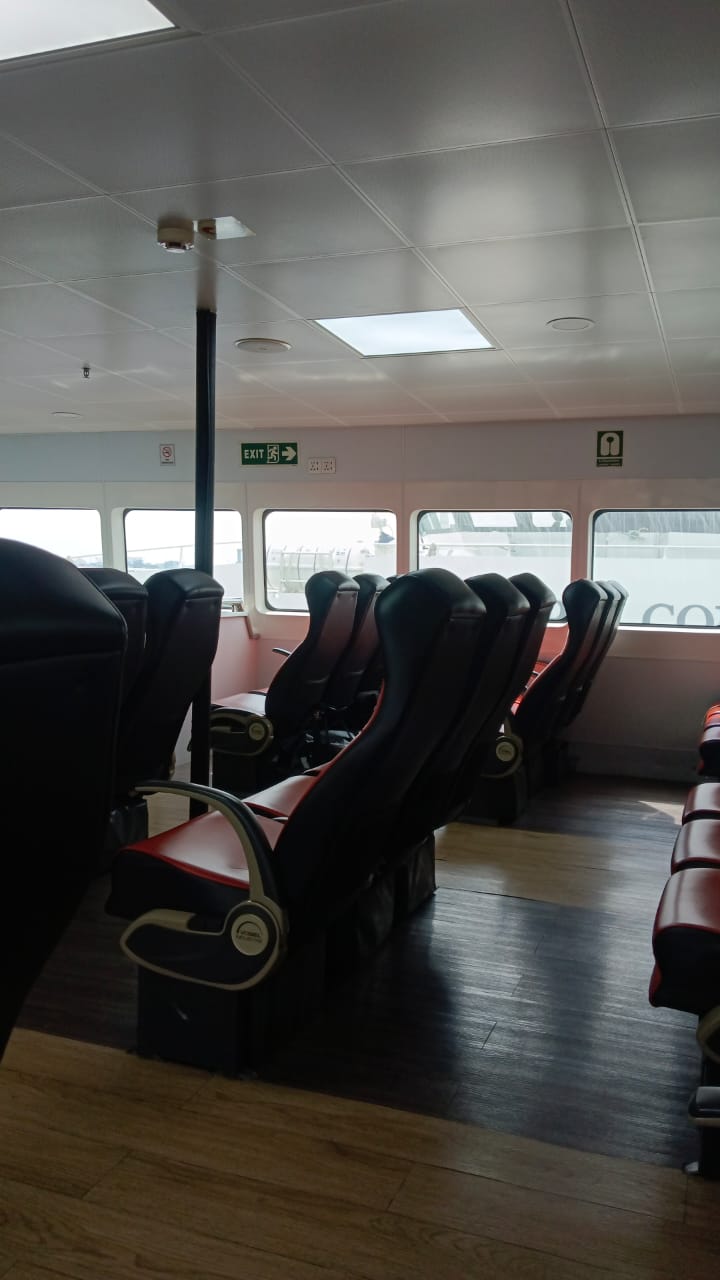 Pintas Fast Ferry - Interior, Amenities