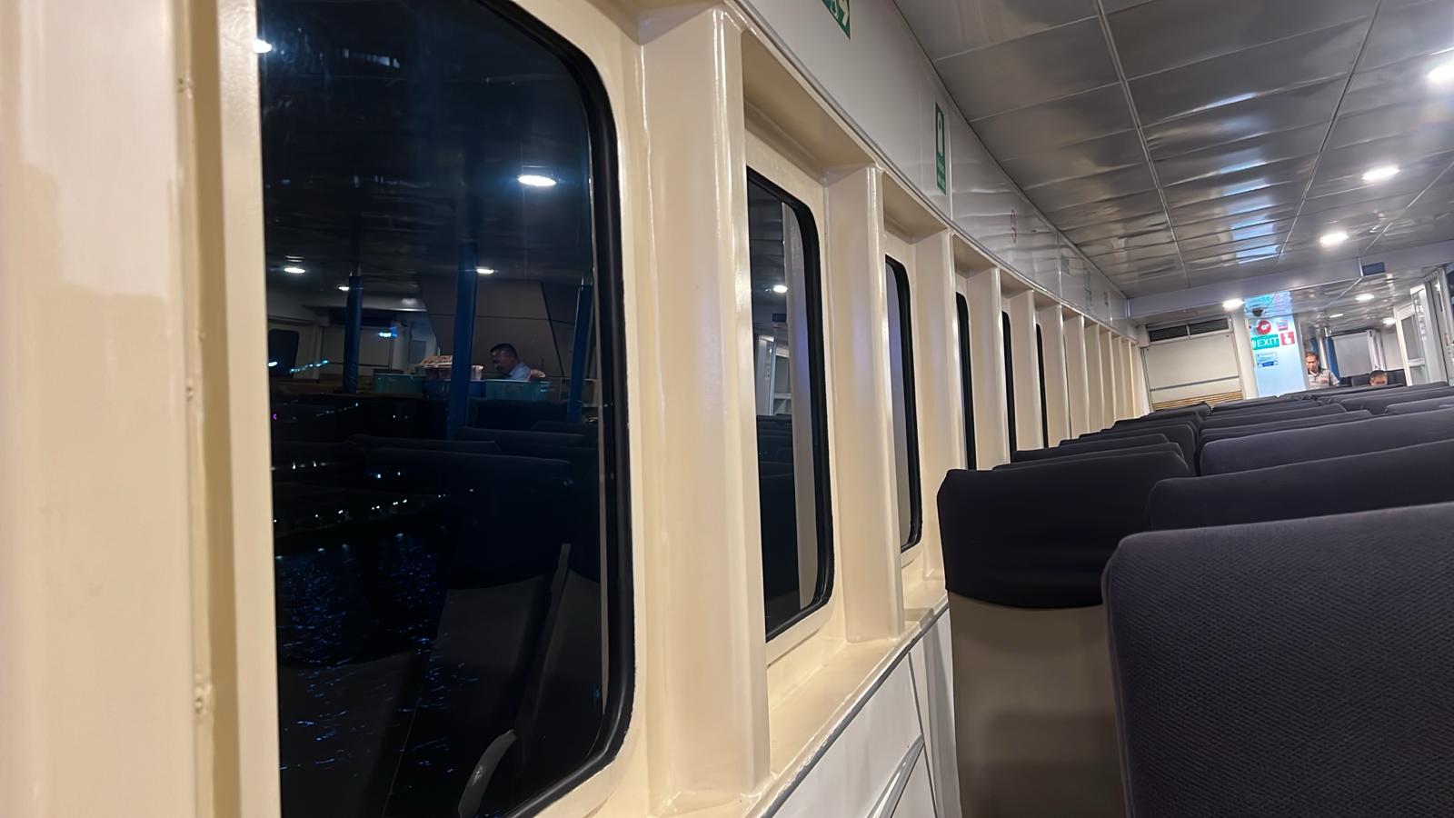 Sindo Ferry - Interior