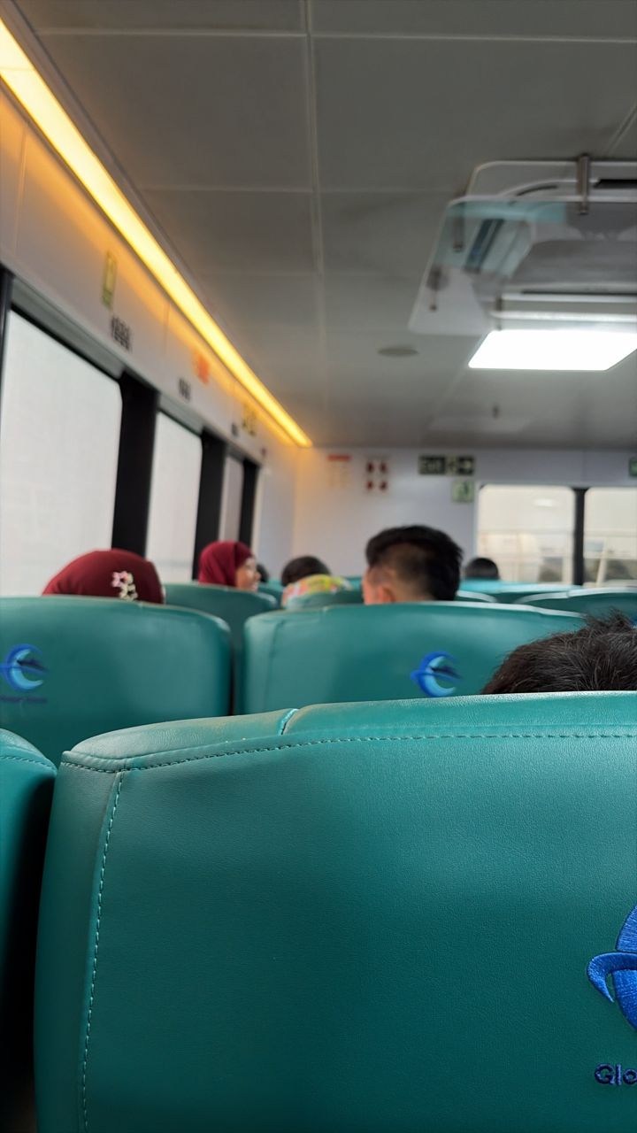 Putri Anggreni Ferry - Interior