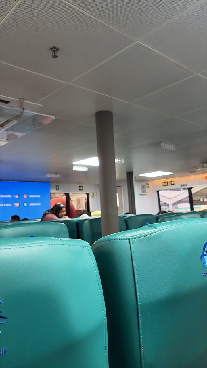 Putri Anggreni Ferry - Interior