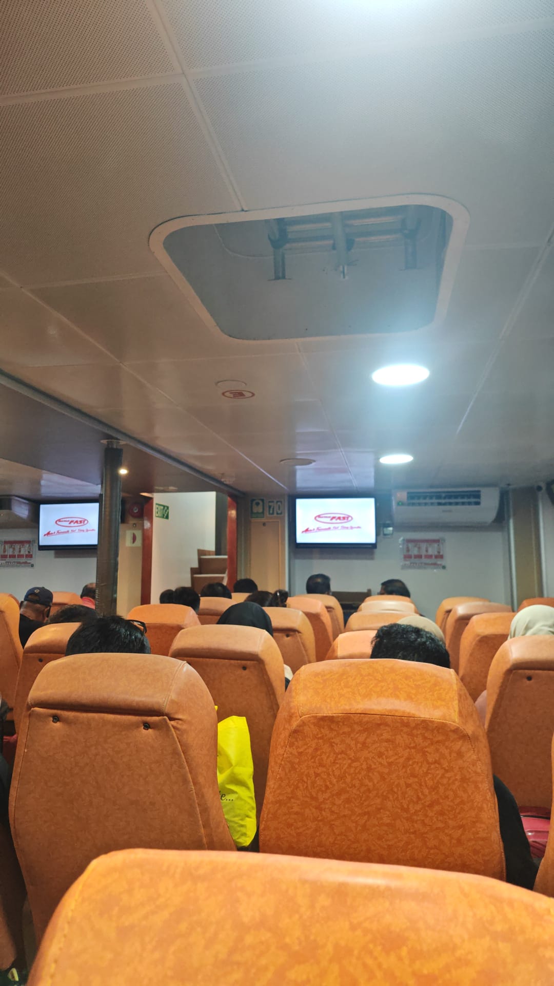 Batam Fast - Interior, Amenities
