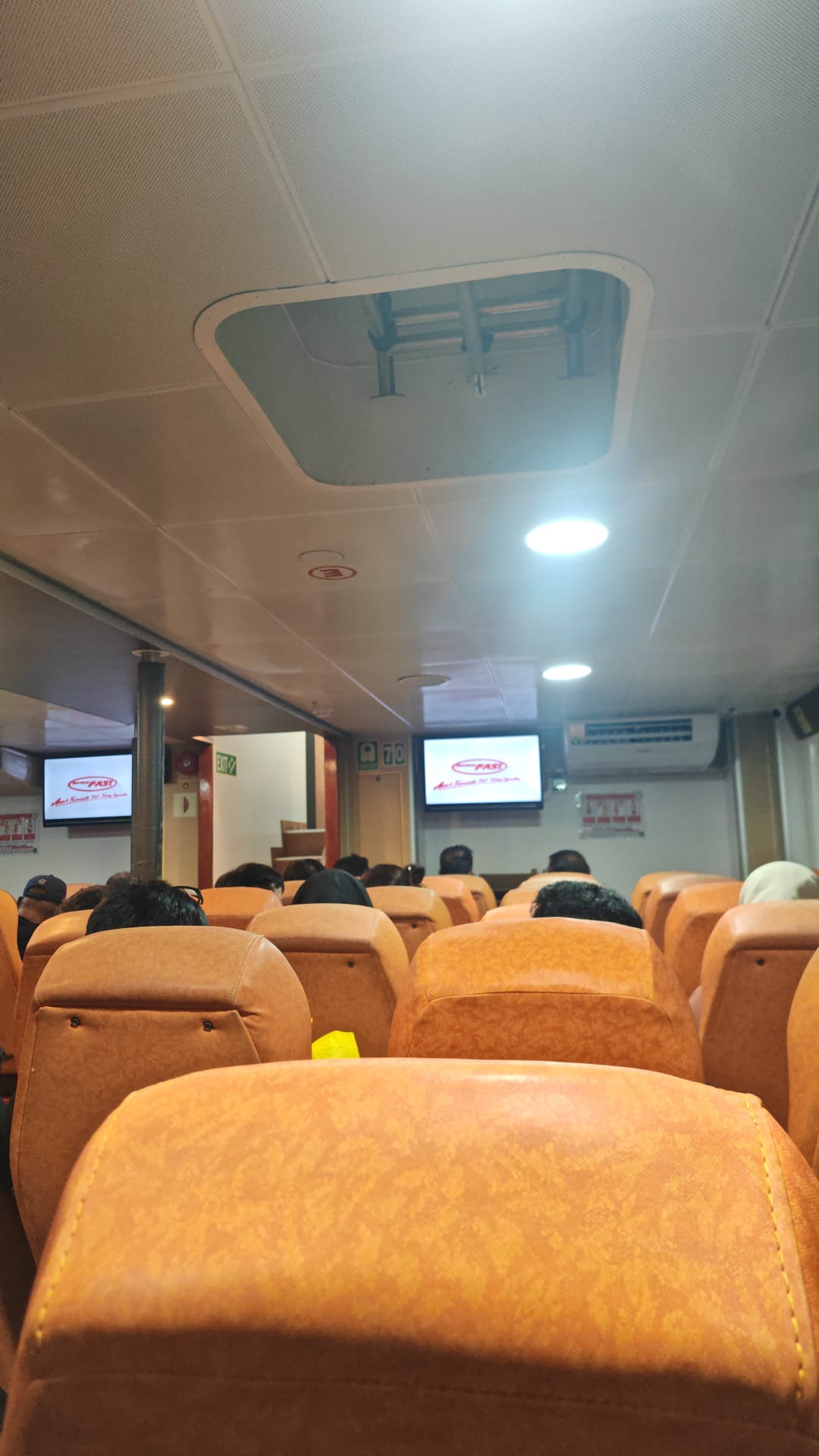 Batam Fast - Interior