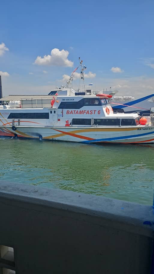 Batam Fast - Exterior