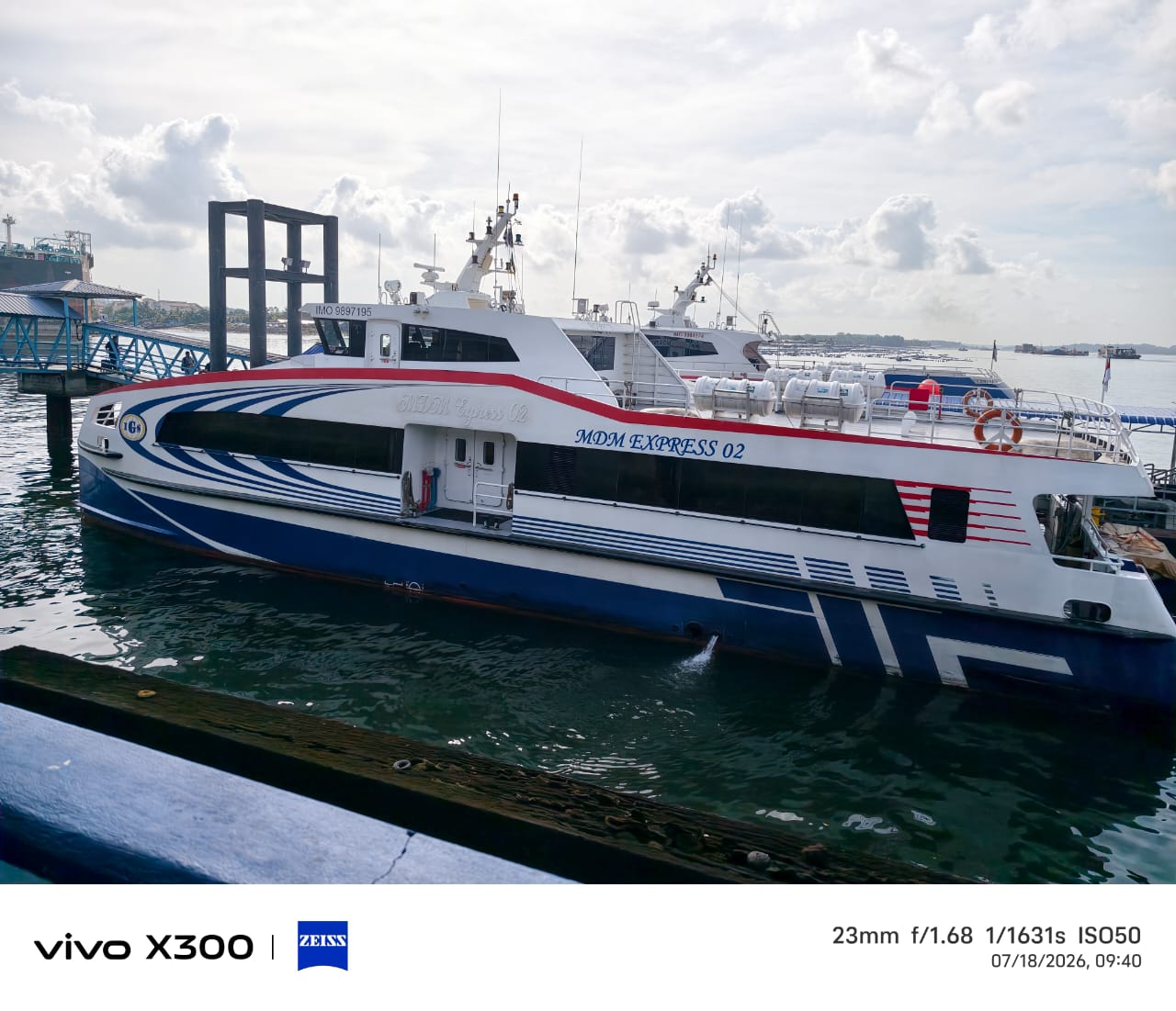 Pasir Gudang Ferry - Exterior