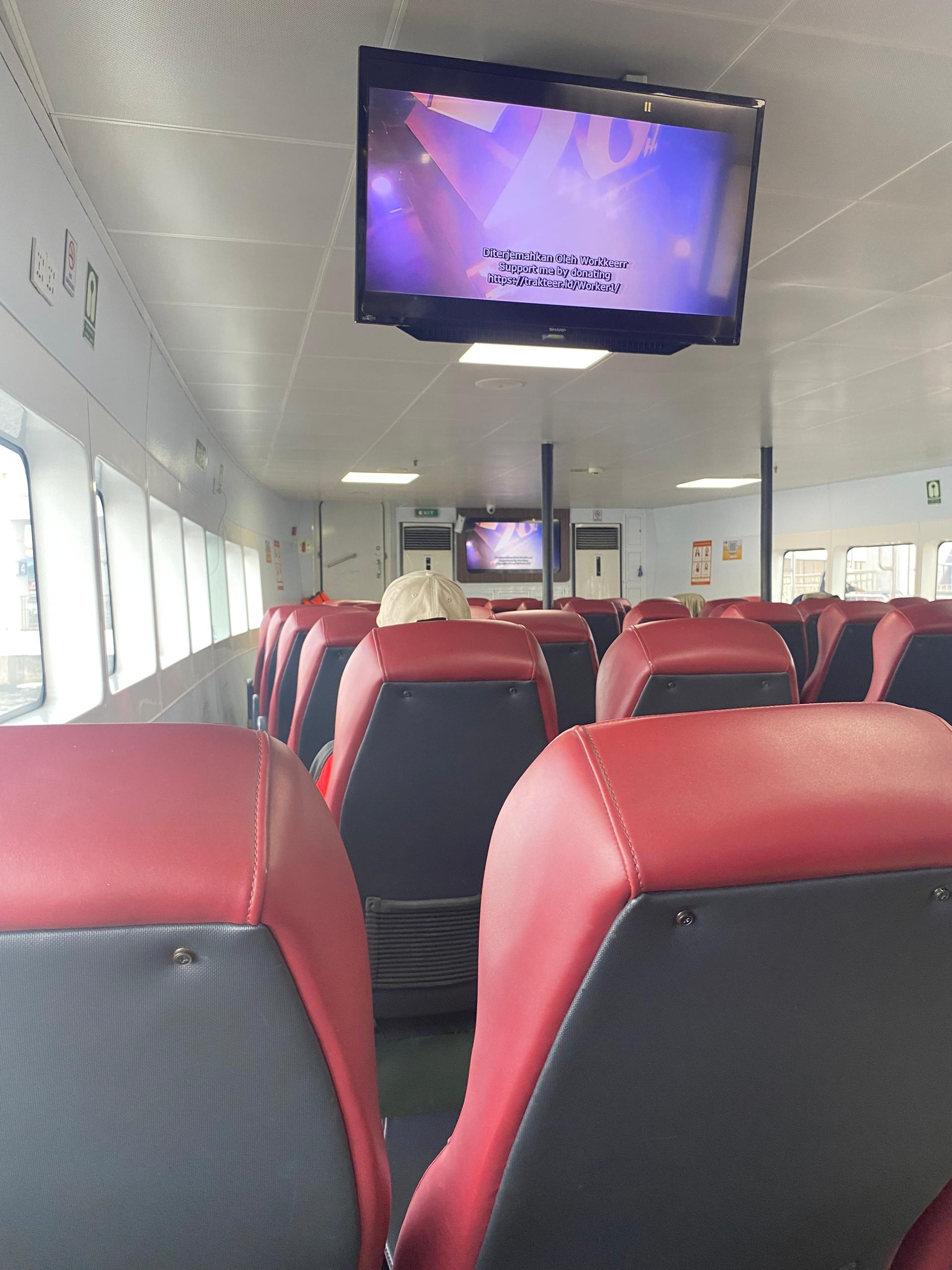 Pintas Fast Ferry - Interior, Amenities