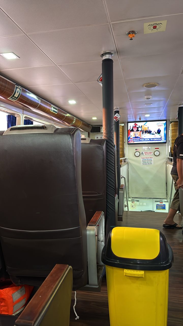 Pasir Gudang Ferry - Interior