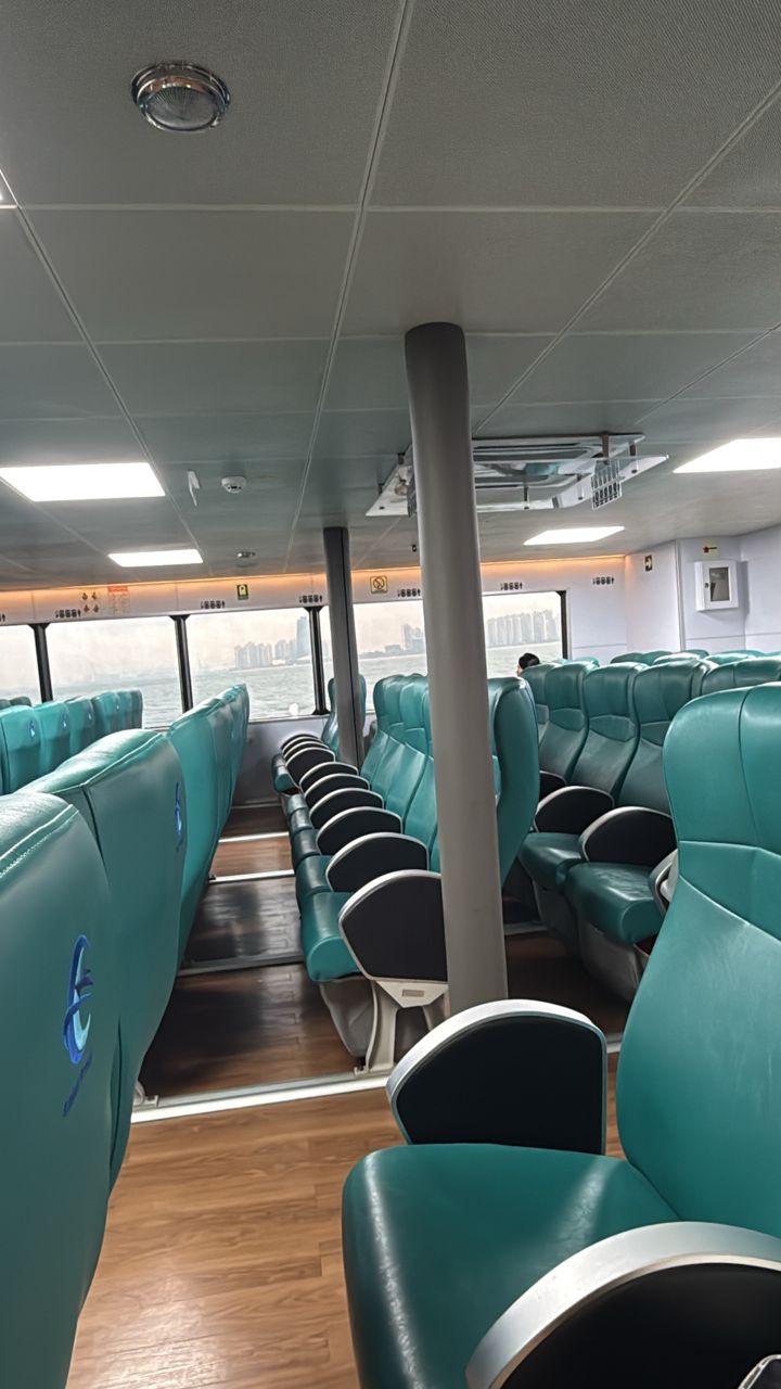 Putri Anggreni Ferry - Interior