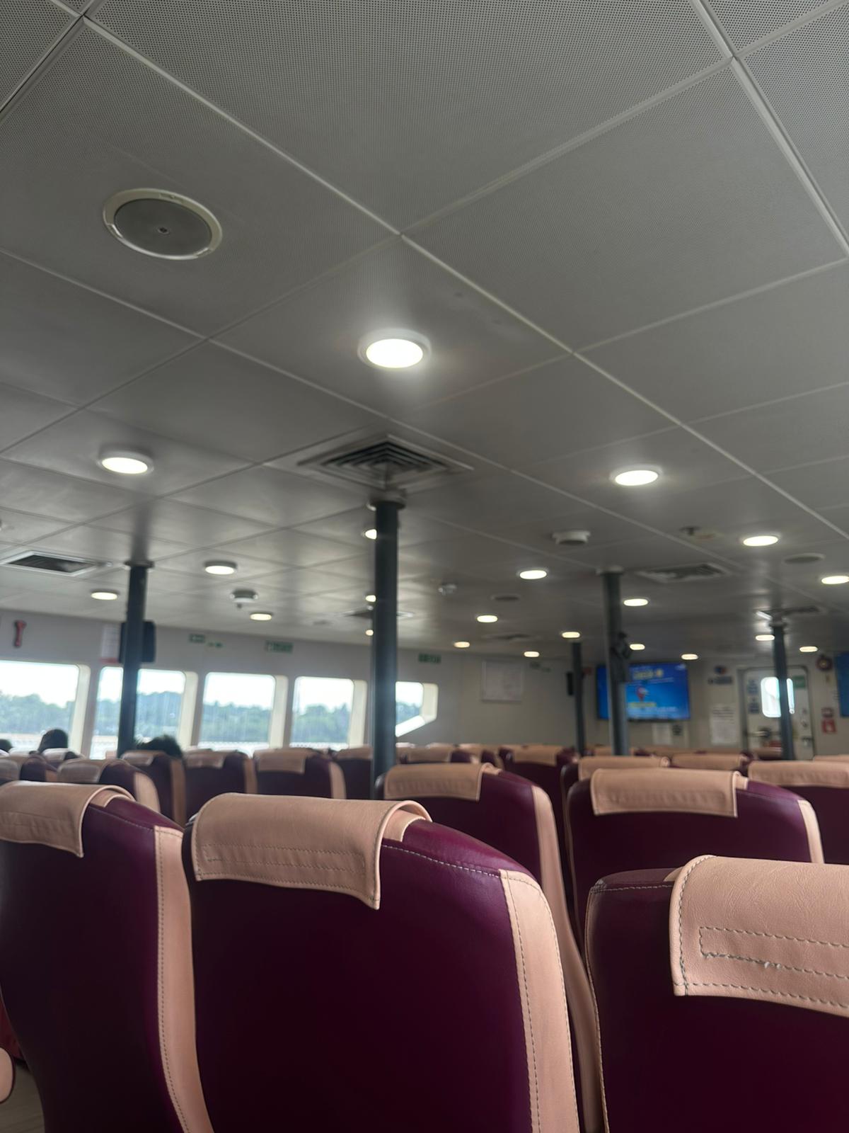 Sindo Ferry - Interior