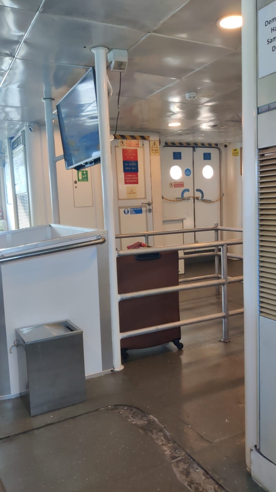Sindo Ferry - Interior