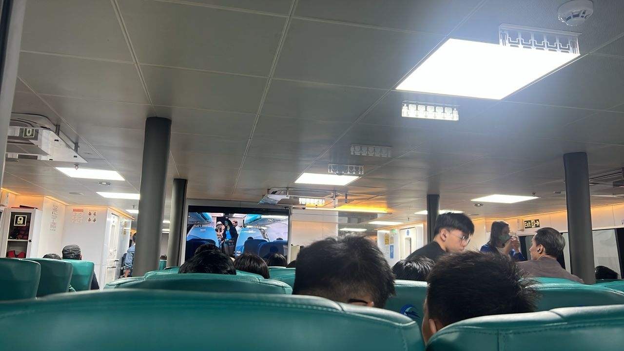 Putri Anggreni Ferry - Interior