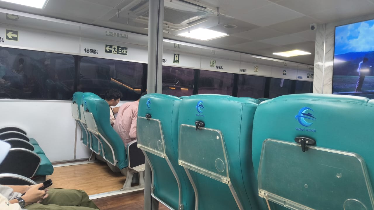 Putri Anggreni Ferry - Interior