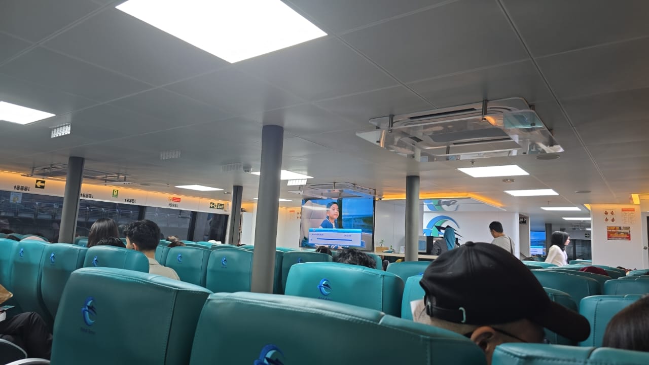 Putri Anggreni - Interior