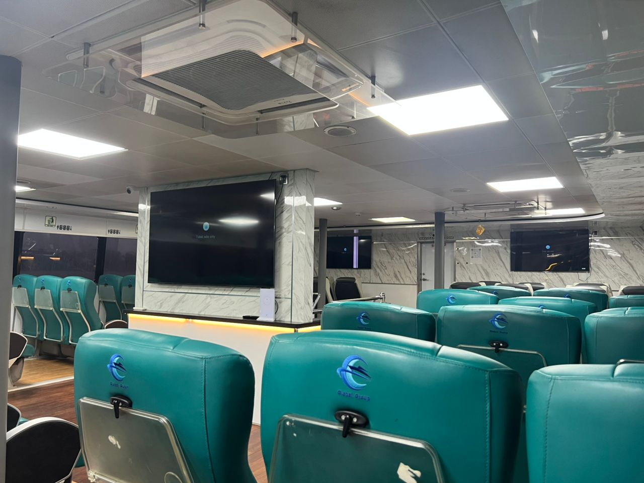 Putri Anggreni Ferry - Interior
