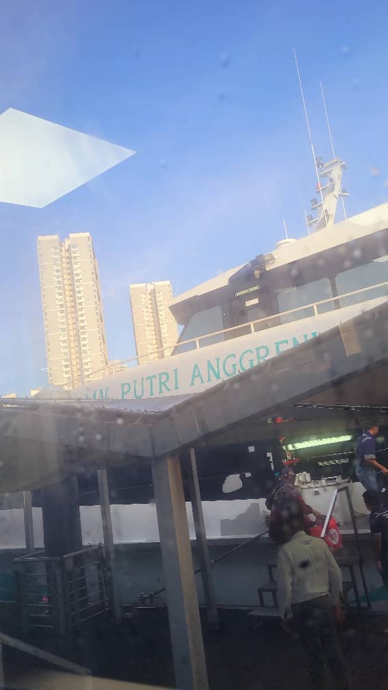 Putri Anggreni - BP