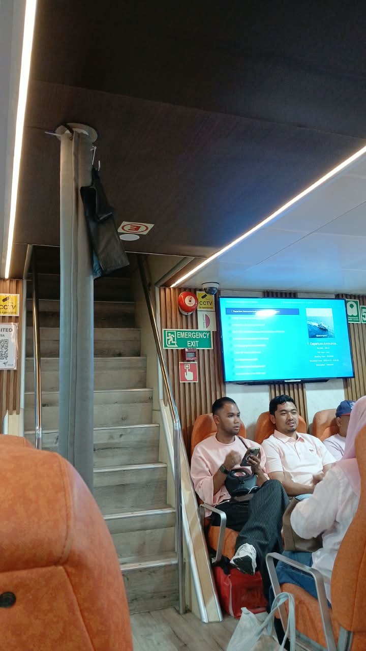 Pasir Gudang Ferry - Exterior, Interior