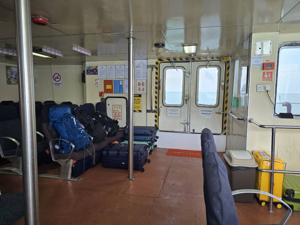 BUNDHAYA SPEED BOAT - Interior