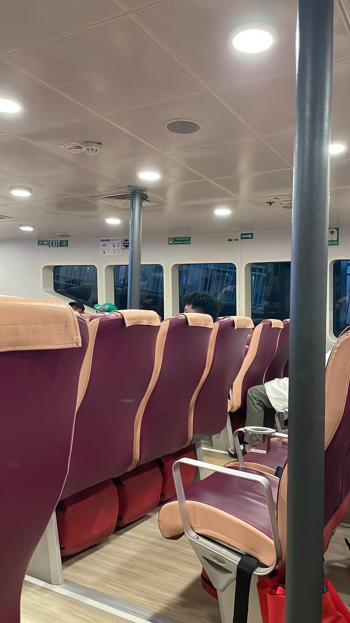 Sindo Ferry - Interior