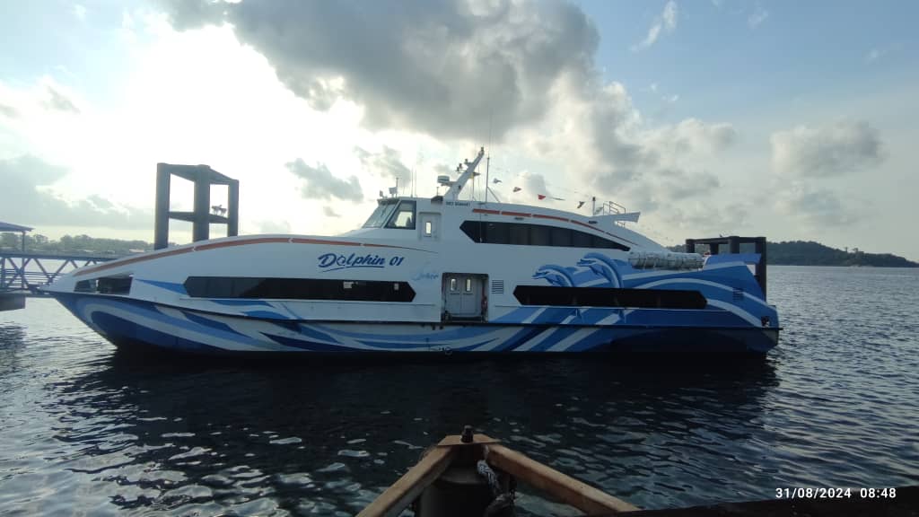 Pasir Gudang Passenger Ferry - Exterior