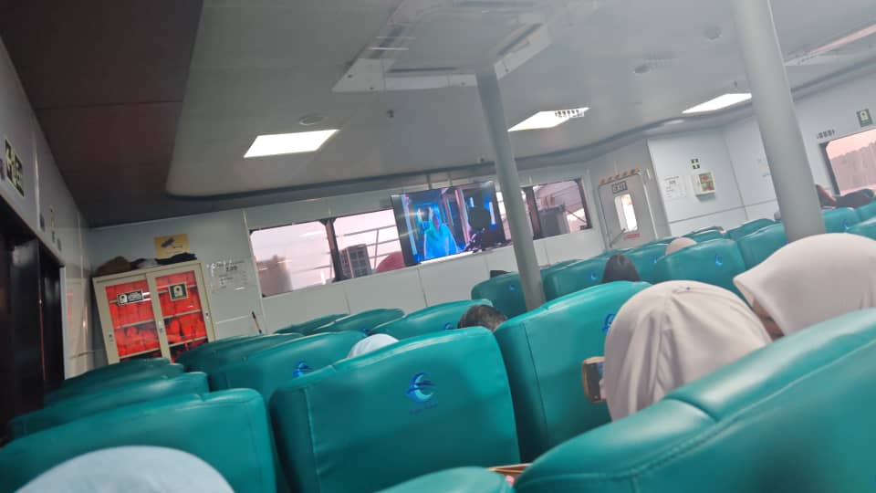 Putri Anggreni Ferry - Interior, Amenities