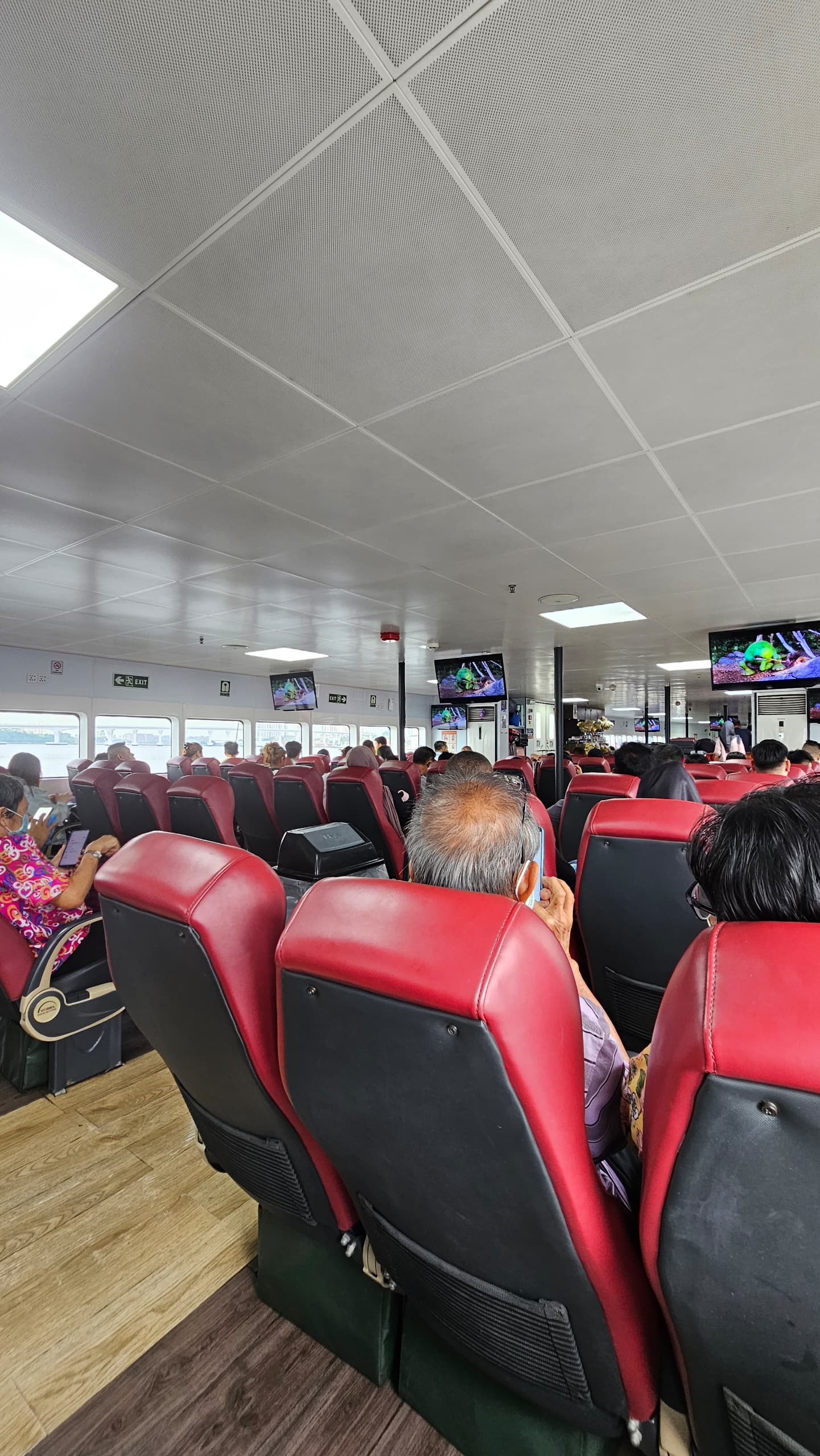 Pintas Fast Ferry - Interior