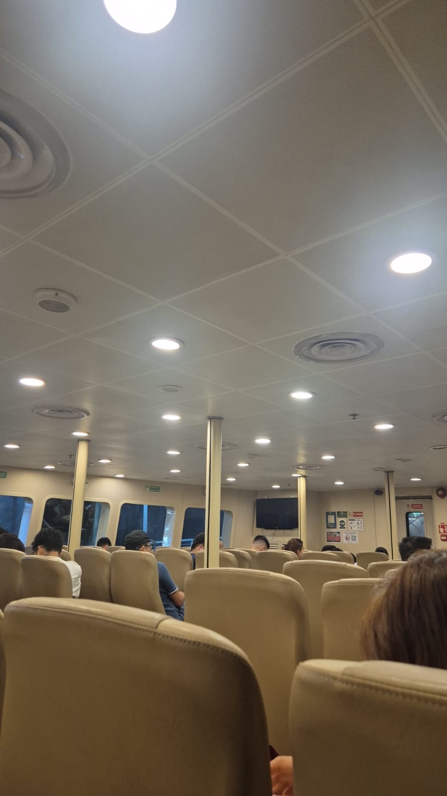 Horizon Ferry - Interior, Amenities