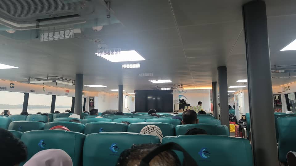 Putri Anggreni Ferry - Interior, Amenities