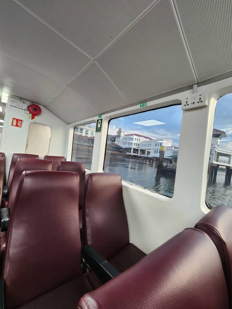 Pintas Fast Ferry - Interior