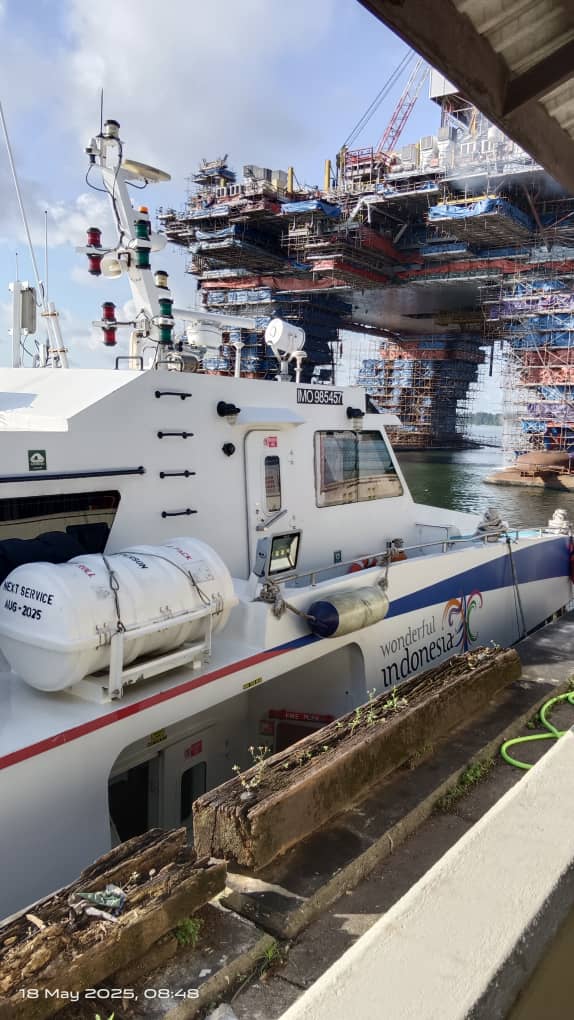 Pasir Gudang Passenger Ferry - Exterior