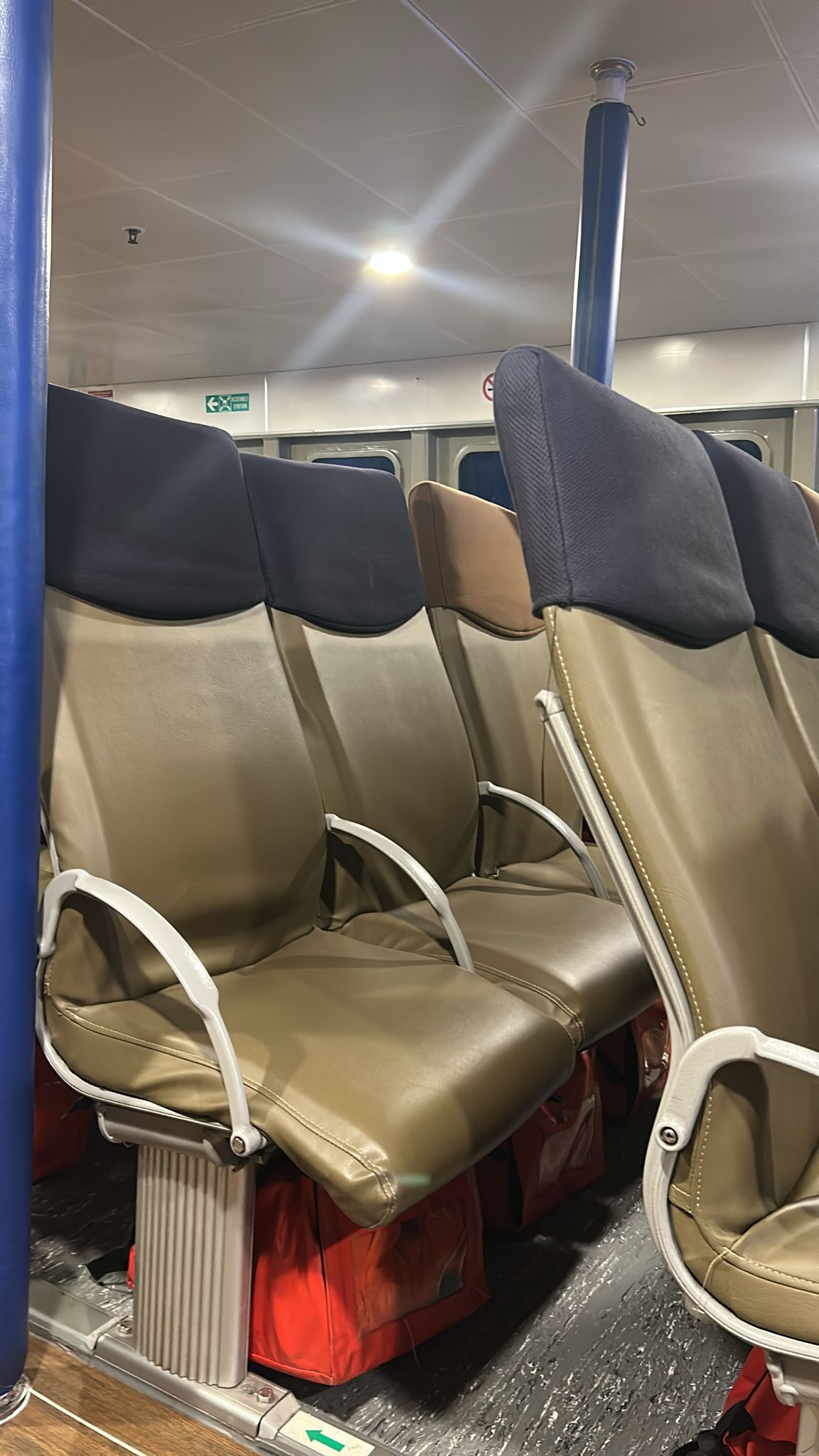Sindo Ferry - Interior