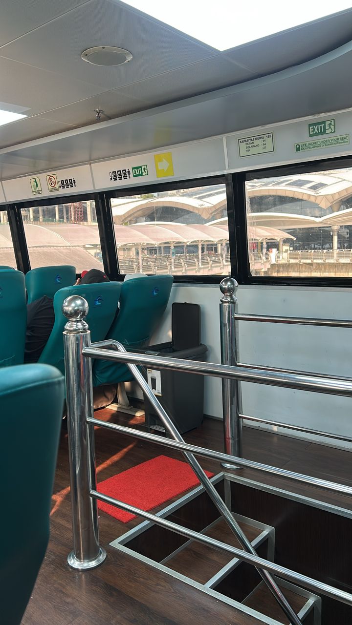Putri Anggreni Ferry - Interior