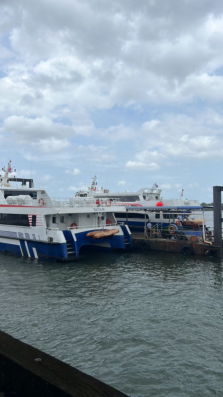 Pasir Gudang Passenger Ferry - Exterior
