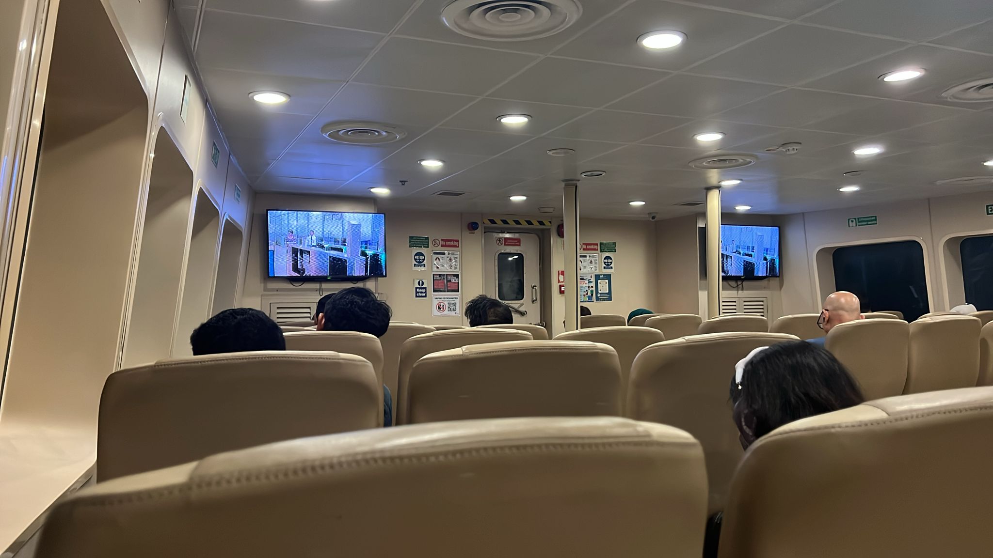 Horizon Ferry - Interior, Amenities