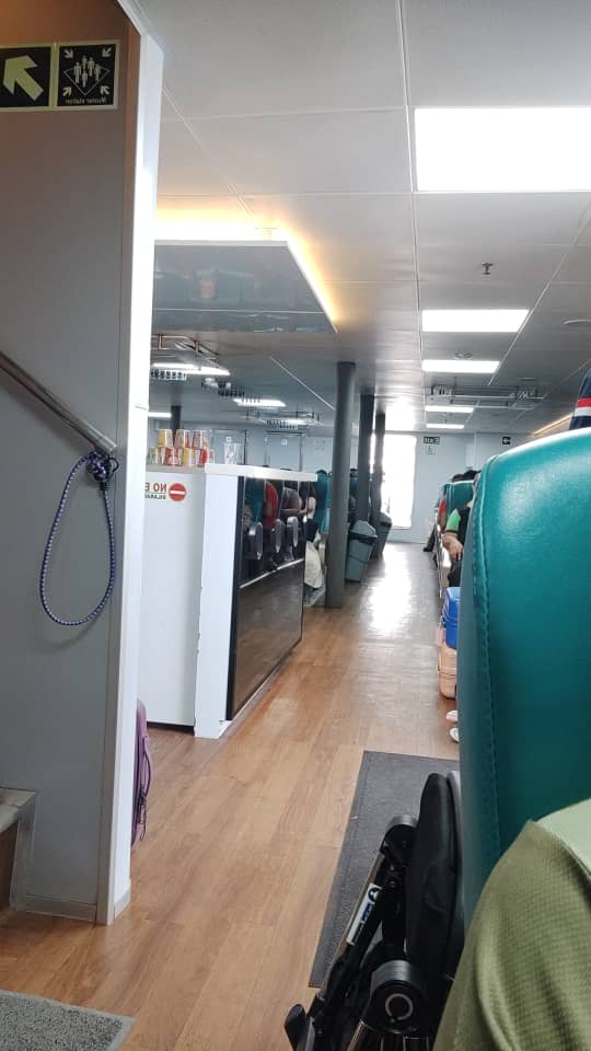 Putri Anggreni Ferry - Interior, Amenities