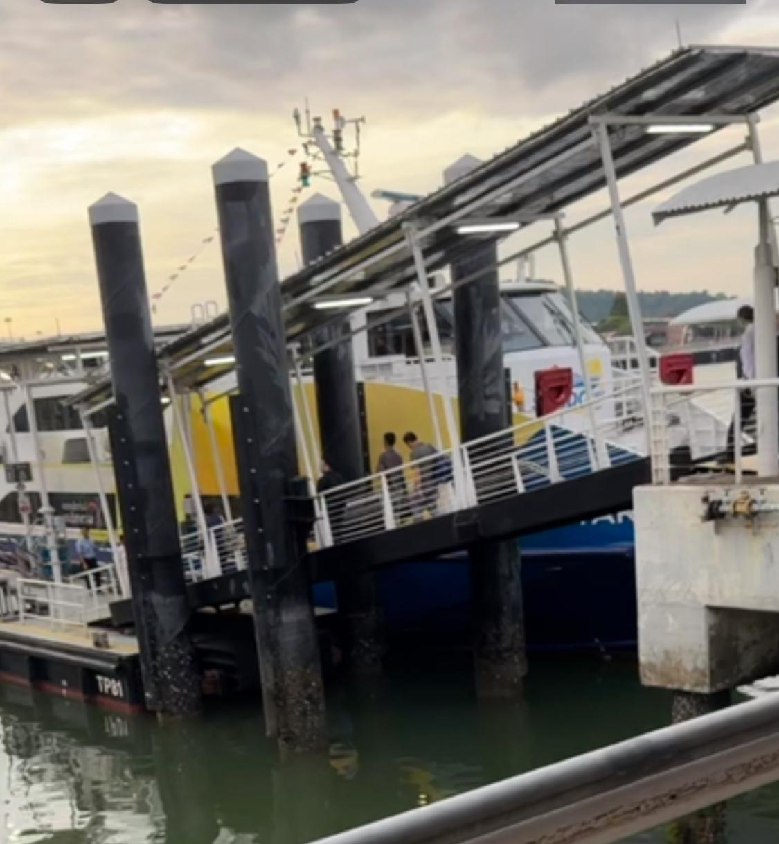Sindo Ferry - Exterior