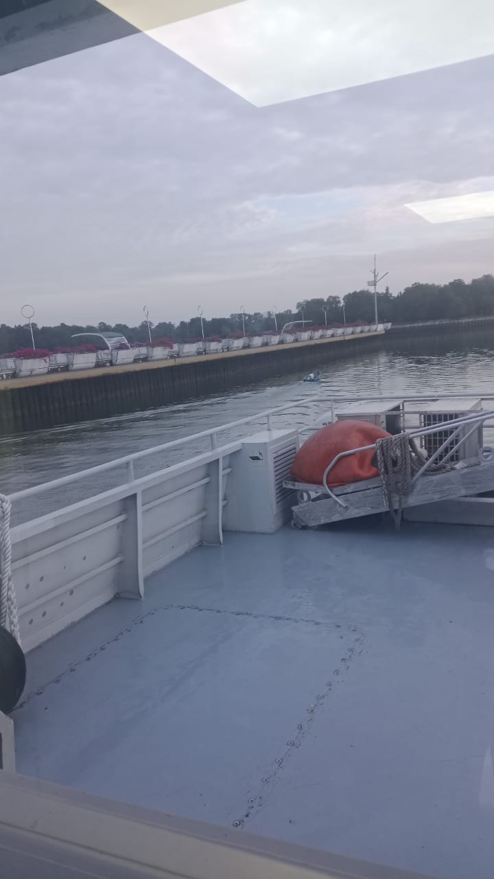 Putri Anggreni Ferry - Exterior