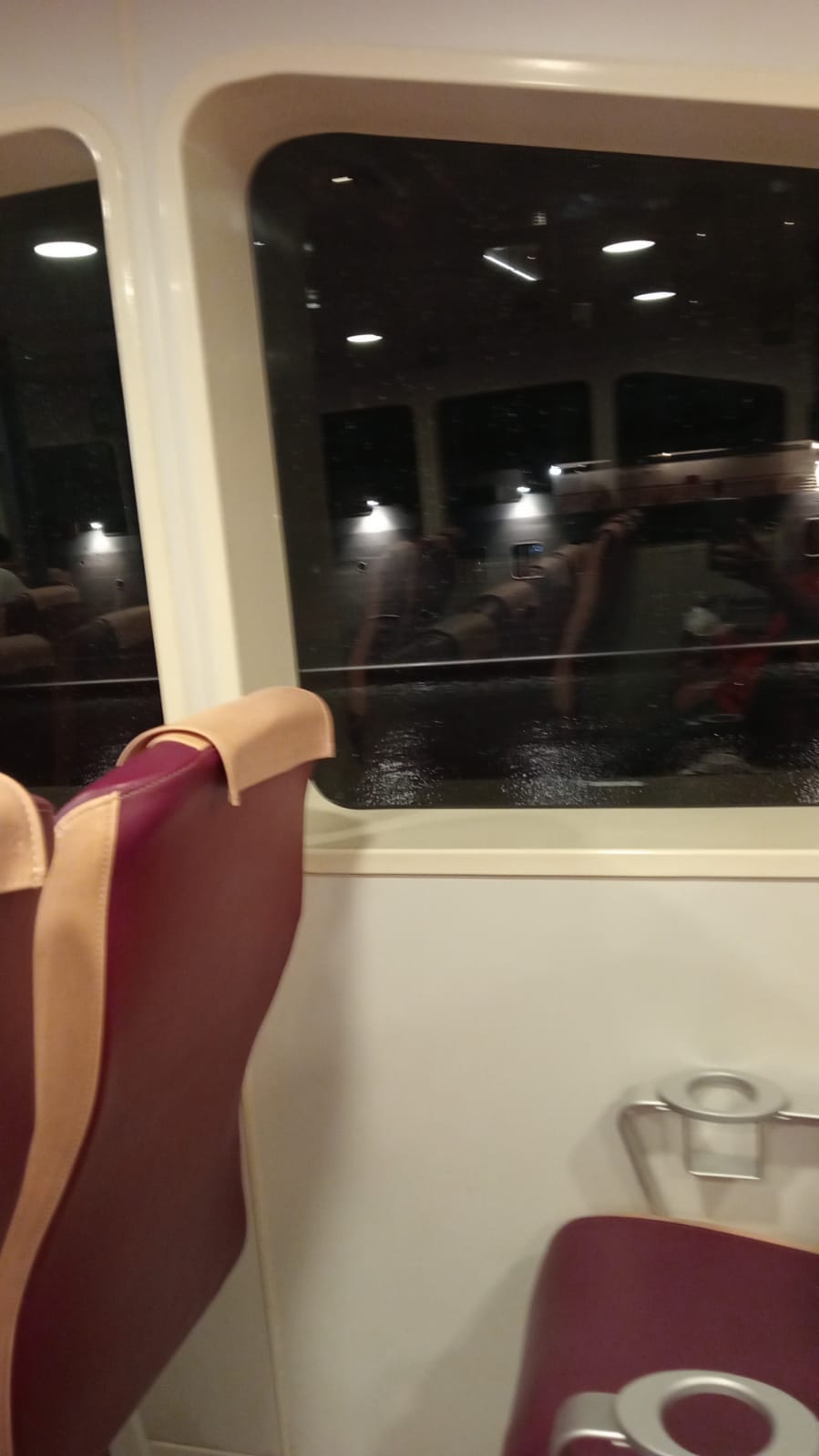 Sindo Ferry - Interior